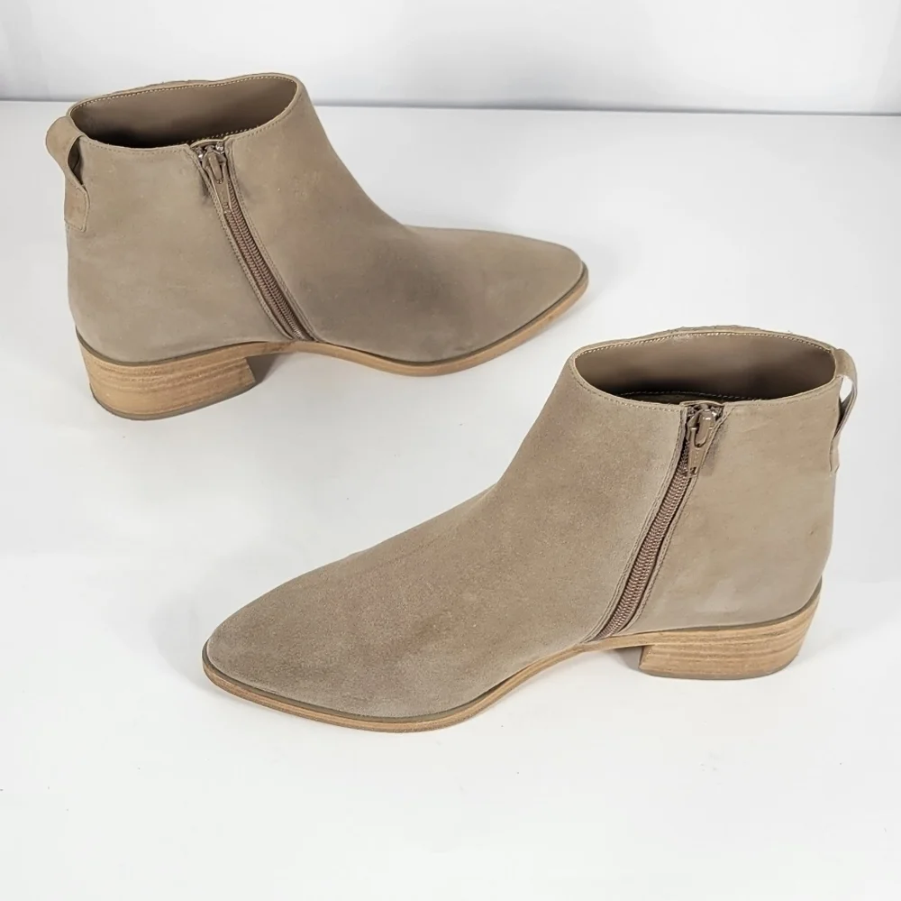 Vaneli Fazar Suede Booties #583 Size 9M